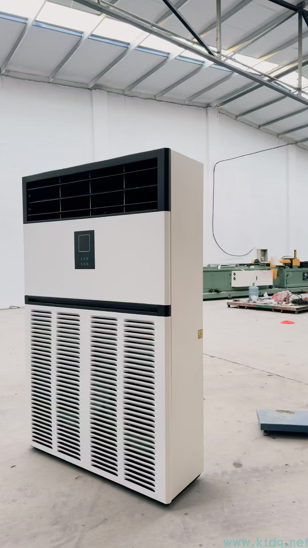 廠家供應大型10匹商用水空調 冷暖兩用水冷空調井水柜機(圖2) 廠家供應大型10匹商用水空調 冷暖兩用水冷空調井水柜機(圖2)